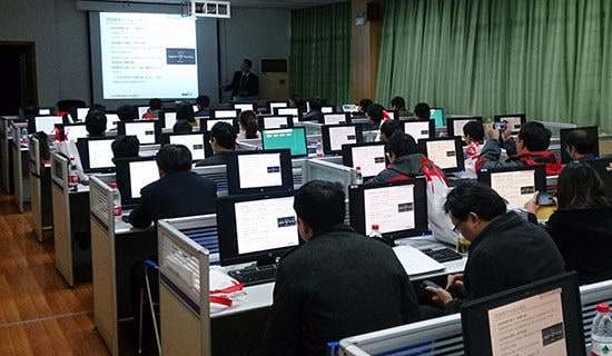 大学生篮球社团如何引入智能情感技术_2
